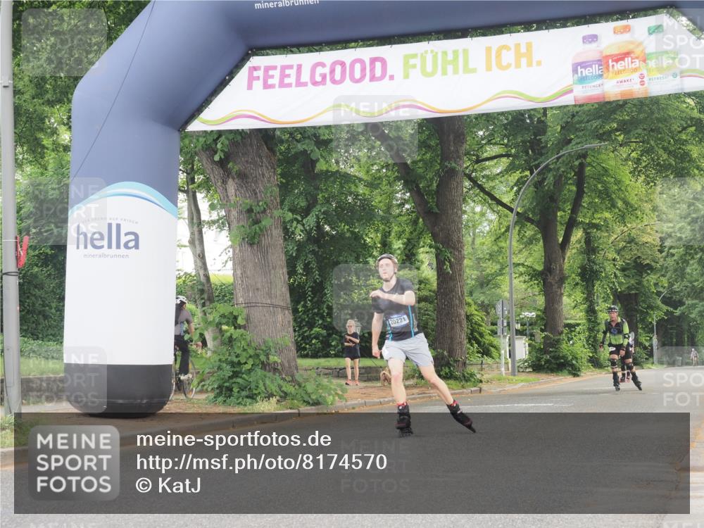 29.06.2025 - hella hamburg halbmarathon KatJ http://msf.ph/oto/8174570 29.06.2025 09:20:39 Zwischen KM18-KM19  meine-sportfotos.de