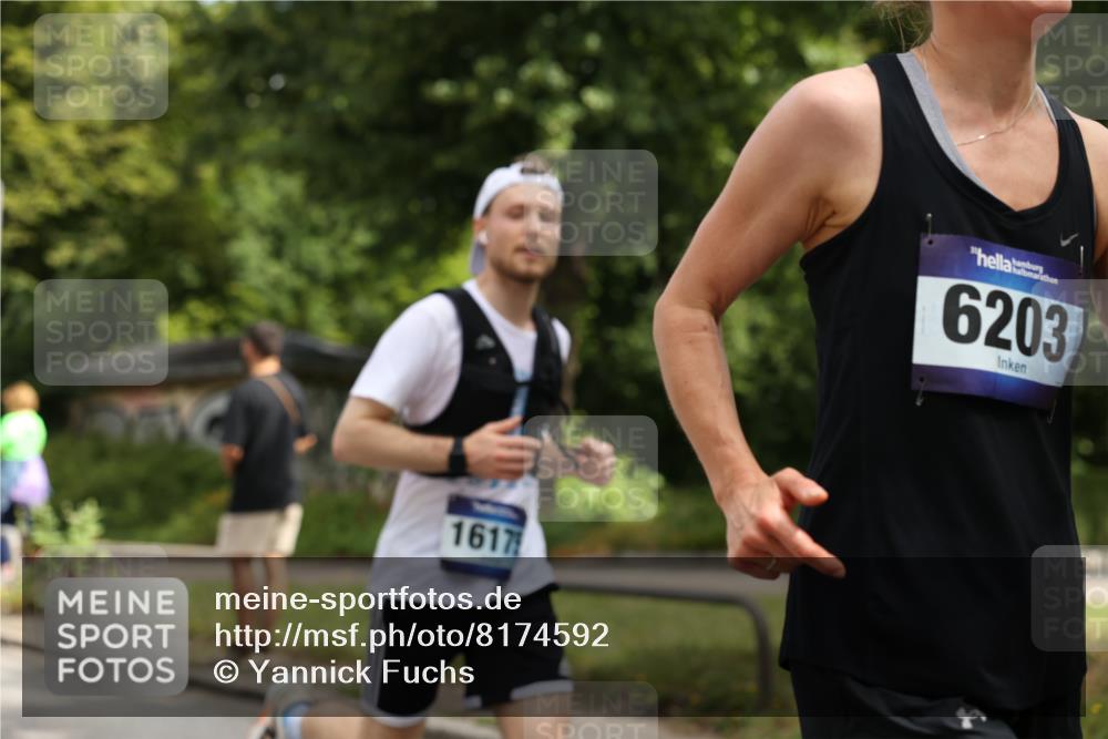 29.06.2025 - hella hamburg halbmarathon Yannick Fuchs http://msf.ph/oto/8174592 29.06.2025 10:41:37 20KM 51, 1012, 1460, 1592, 1604, 2274, 2839, 2864, 2869, 3976, 4093, 4377, 5022, 5129, 5532, 5650, 5889, 6134, 6168, 6203, 6630, 6716, 7480, 7962, 8564, 8693, 8852, 9051, 10122, 10423, 10988, 11021, 11518, 12679, 12706, 12724, 12870, 13223, 13303, 13672, 15350, 15451, 15923, 15973, 16089, 16175, 16819, 17172, 17229, 17743, 17846, 18297, 18356, 18856, 19127 meine-sportfotos.de