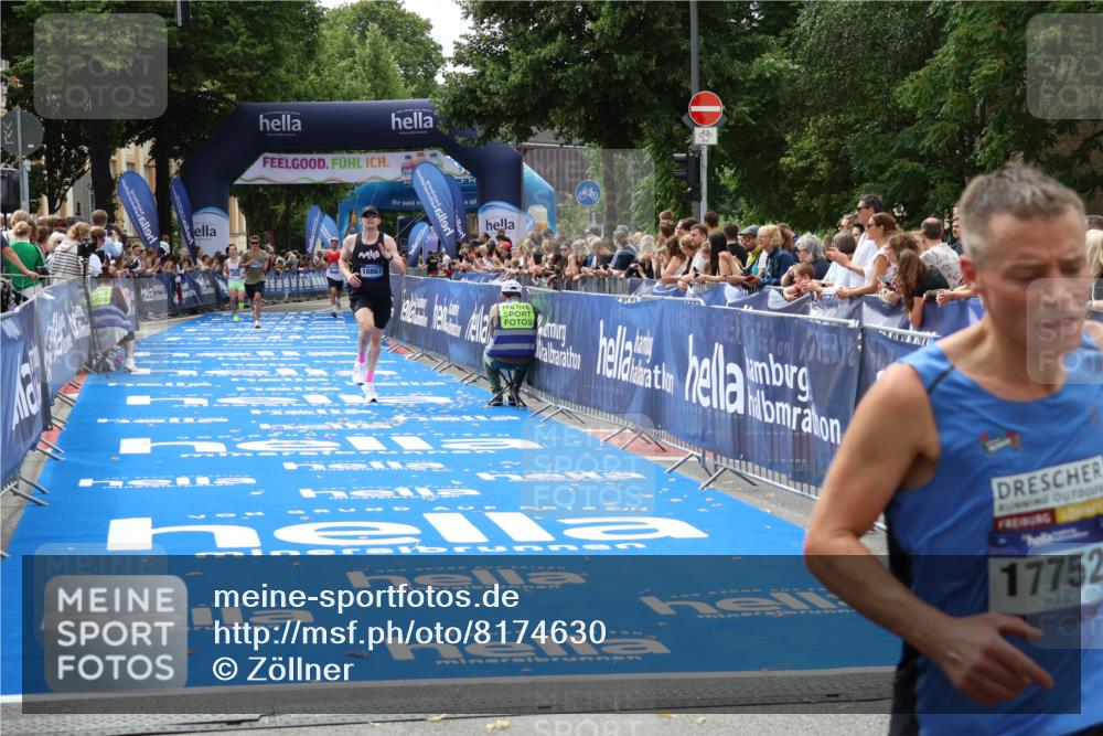 29.06.2025 - hella hamburg halbmarathon Zöllner http://msf.ph/oto/8174630 29.06.2025 10:25:02 Ziel 2483, 10867, 17752 meine-sportfotos.de