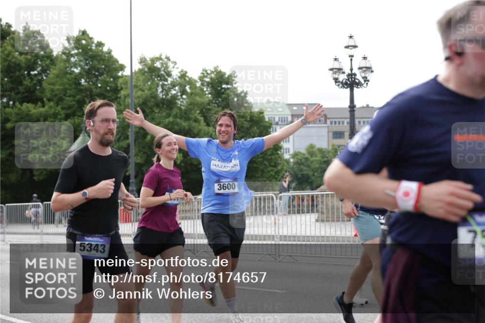 29.06.2025 - hella hamburg halbmarathon Jannik Wohlers http://msf.ph/oto/8174657 29.06.2025 10:22:18 Lombardsbrücke 1029, 2294, 2479, 2766, 2886, 3003, 3430, 3511, 3600, 3601, 4969, 5223, 5343, 5798, 6826, 6899, 7188, 7190, 7276, 7529, 7925, 8355, 8931, 9256, 9392, 9598, 10065, 10086, 10573, 10826, 10902, 11665, 12592, 13472, 13921, 13963, 14525, 14633, 14801, 14906, 15870, 16618, 16801 meine-sportfotos.de