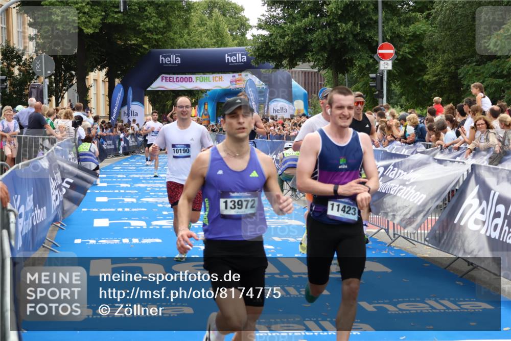 29.06.2025 - hella hamburg halbmarathon Zöllner http://msf.ph/oto/8174775 29.06.2025 10:37:19 Ziel 4860, 5003, 10190, 11423, 12900, 13972, 14459, 15178, 17137, 17726 meine-sportfotos.de