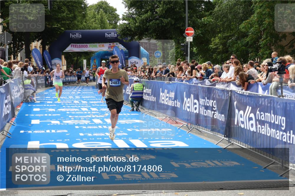 29.06.2025 - hella hamburg halbmarathon Zöllner http://msf.ph/oto/8174806 29.06.2025 10:25:08 Ziel 2483, 11078, 15483 meine-sportfotos.de