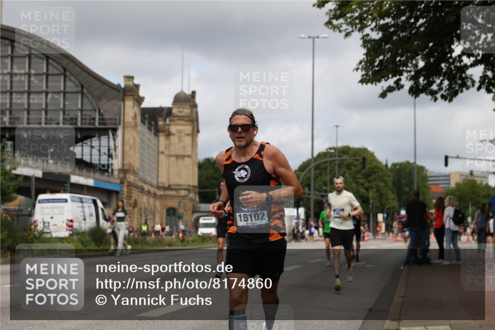 29.06.2025 - hella hamburg halbmarathon Yannick Fuchs http://msf.ph/oto/8174860 29.06.2025 10:26:38 20KM 1686, 3955, 4129, 4698, 4812, 5187, 5660, 6619, 7272, 7793, 12681, 13606, 13617, 14450, 18102 meine-sportfotos.de