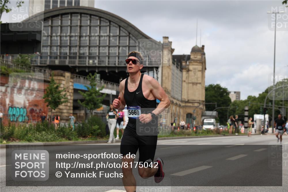 29.06.2025 - hella hamburg halbmarathon Yannick Fuchs http://msf.ph/oto/8175042 29.06.2025 10:26:44 20KM 1686, 3955, 4129, 4698, 4812, 5187, 5660, 6619, 7272, 7793, 11199, 13606, 13617, 14450, 18102 meine-sportfotos.de