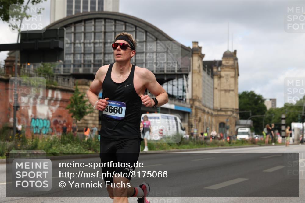 29.06.2025 - hella hamburg halbmarathon Yannick Fuchs http://msf.ph/oto/8175066 29.06.2025 10:26:44 20KM 1686, 3955, 4129, 4698, 4812, 5187, 5660, 6619, 7272, 7793, 11199, 13606, 13617, 14450, 18102 meine-sportfotos.de