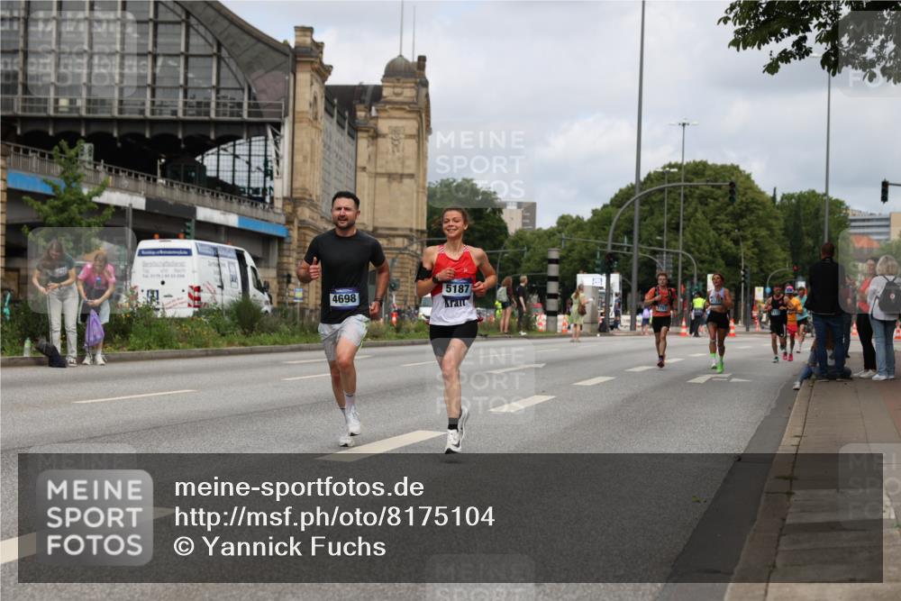 29.06.2025 - hella hamburg halbmarathon Yannick Fuchs http://msf.ph/oto/8175104 29.06.2025 10:26:49 20KM 1686, 3935, 3955, 4129, 4698, 5187, 5660, 6619, 7272, 7793, 11199, 11370, 13606, 13617, 16065, 16505 meine-sportfotos.de