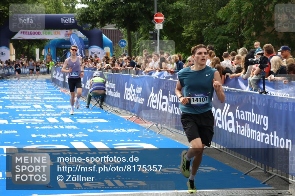 29.06.2025 - hella hamburg halbmarathon Zöllner http://msf.ph/oto/8175357 29.06.2025 10:25:49 Ziel 11228, 14107 meine-sportfotos.de