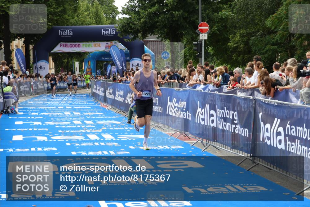 29.06.2025 - hella hamburg halbmarathon Zöllner http://msf.ph/oto/8175367 29.06.2025 10:25:50 Ziel 11228, 14107, 17258 meine-sportfotos.de