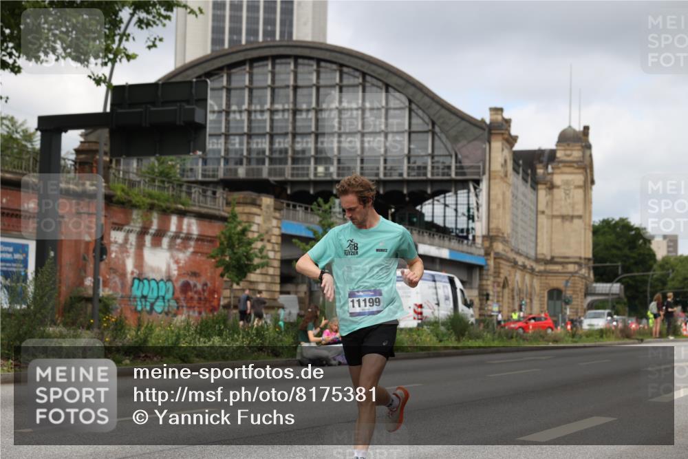 29.06.2025 - hella hamburg halbmarathon Yannick Fuchs http://msf.ph/oto/8175381 29.06.2025 10:27:00 20KM 1407, 1686, 1894, 3935, 4129, 5070, 5746, 7272, 7793, 8883, 9047, 10484, 10927, 11199, 11370, 11929, 15826, 16065, 16505 meine-sportfotos.de