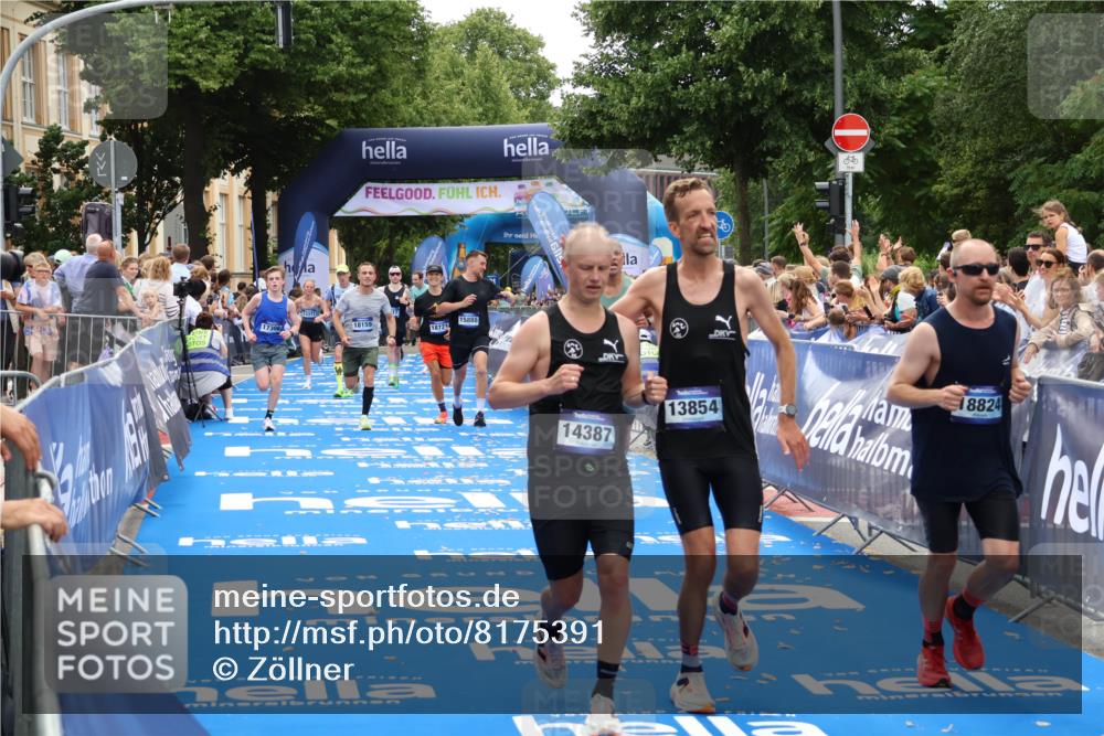 29.06.2025 - hella hamburg halbmarathon Zöllner http://msf.ph/oto/8175391 29.06.2025 10:37:28 Ziel 2767, 6047, 9017, 12739, 13372, 13854, 14387, 14459, 15888, 17306, 18159, 18723, 18824 meine-sportfotos.de
