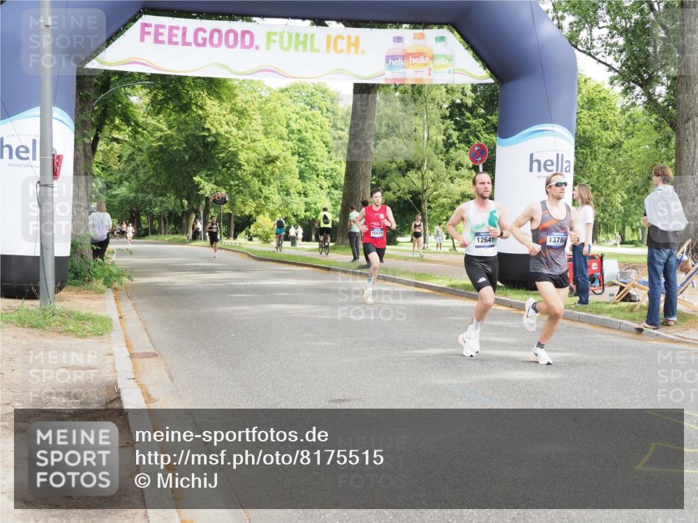 29.06.2025 - hella hamburg halbmarathon MichiJ http://msf.ph/oto/8175515 29.06.2025 10:16:00 Zwischen KM18-KM19 12641, 13346, 13780 meine-sportfotos.de