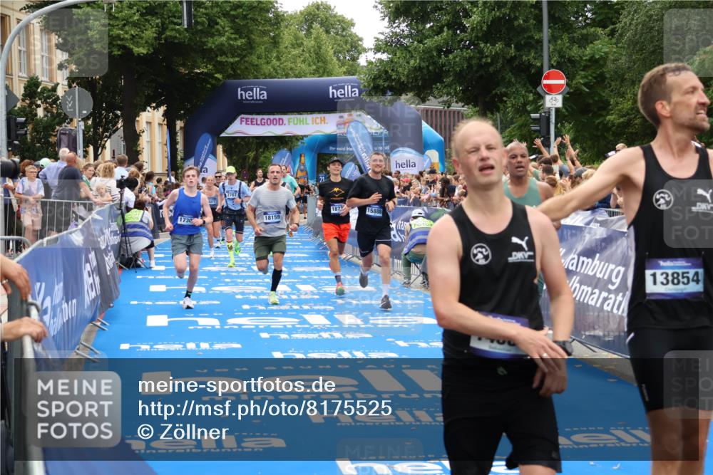29.06.2025 - hella hamburg halbmarathon Zöllner http://msf.ph/oto/8175525 29.06.2025 10:37:29 Ziel 2767, 5042, 6047, 9017, 9914, 12739, 13372, 13854, 14387, 15888, 17306, 18159, 18723, 18824 meine-sportfotos.de