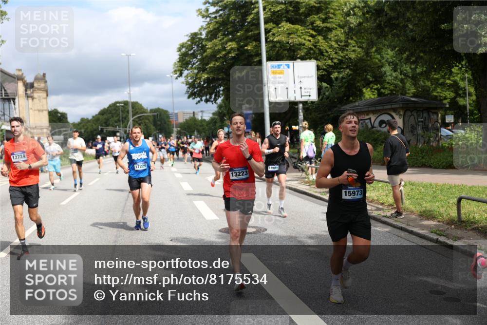 29.06.2025 - hella hamburg halbmarathon Yannick Fuchs http://msf.ph/oto/8175534 29.06.2025 10:41:43 20KM 51, 1460, 1592, 1604, 1613, 1696, 2274, 2284, 2839, 2864, 2869, 3976, 4093, 4377, 5022, 5650, 5889, 6134, 6168, 6203, 6716, 7962, 8564, 8693, 8852, 9051, 10122, 10423, 10969, 10988, 11021, 11283, 11518, 12679, 12706, 12724, 12870, 13223, 13672, 14730, 15350, 15451, 15923, 15973, 16089, 16819, 17172, 17229, 17451, 17743, 17846, 17915, 17979, 18104, 18297, 18356, 18856, 19127 meine-sportfotos.de