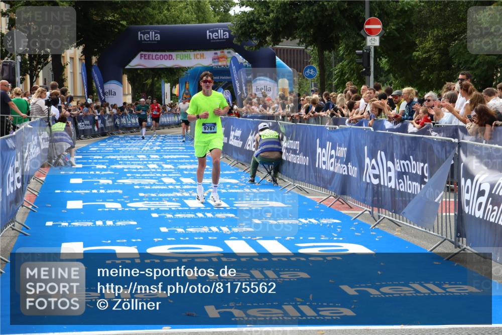 29.06.2025 - hella hamburg halbmarathon Zöllner http://msf.ph/oto/8175562 29.06.2025 10:26:02 Ziel 9767, 10468 meine-sportfotos.de