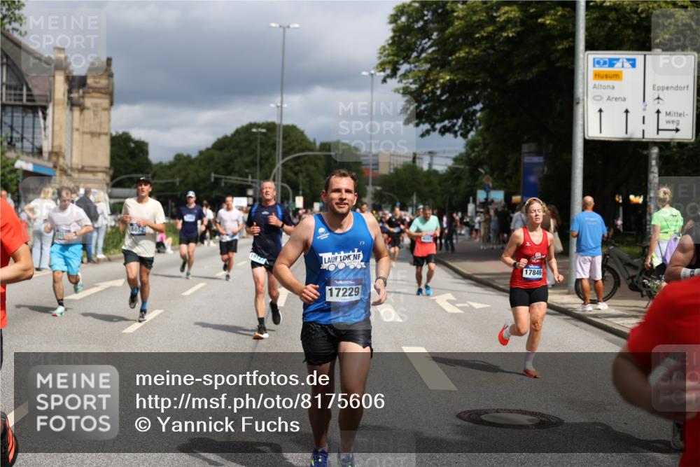 29.06.2025 - hella hamburg halbmarathon Yannick Fuchs http://msf.ph/oto/8175606 29.06.2025 10:41:44 20KM 51, 1460, 1592, 1604, 1613, 1696, 2274, 2284, 2839, 2864, 2869, 3976, 4093, 4377, 5022, 5650, 5889, 6134, 6168, 6716, 7962, 8693, 8852, 9051, 10122, 10423, 10969, 10988, 11021, 11283, 11518, 12679, 12706, 12724, 12870, 13223, 13672, 14730, 15350, 15451, 15478, 15479, 15923, 15973, 16819, 17172, 17229, 17451, 17743, 17846, 17915, 17979, 18104, 18297, 18856, 19127 meine-sportfotos.de