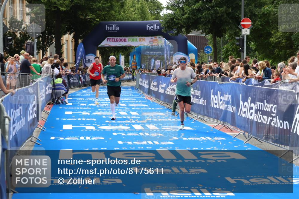 29.06.2025 - hella hamburg halbmarathon Zöllner http://msf.ph/oto/8175611 29.06.2025 10:26:09 Ziel 13779, 16615, 17003 meine-sportfotos.de