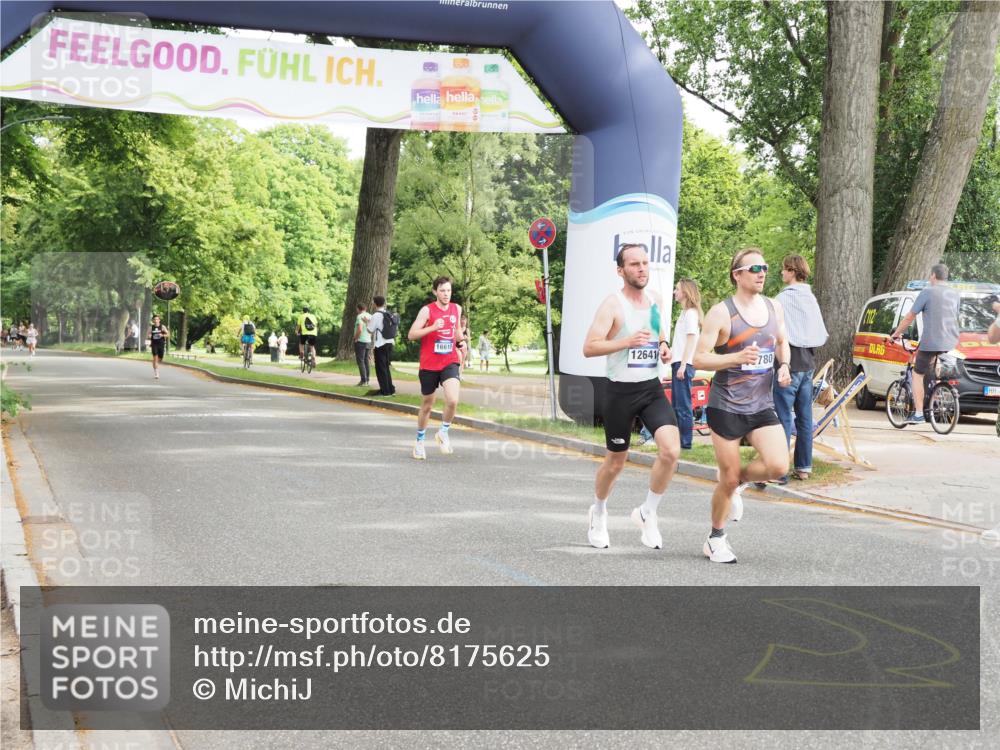 29.06.2025 - hella hamburg halbmarathon MichiJ http://msf.ph/oto/8175625 29.06.2025 10:16:00 Zwischen KM18-KM19 12641, 13346, 13780 meine-sportfotos.de