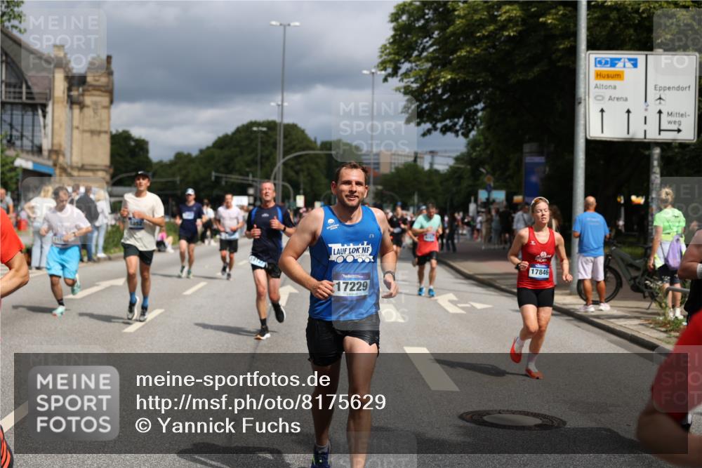 29.06.2025 - hella hamburg halbmarathon Yannick Fuchs http://msf.ph/oto/8175629 29.06.2025 10:41:44 20KM 51, 1460, 1592, 1604, 1613, 1696, 2274, 2284, 2839, 2864, 2869, 3976, 4093, 4377, 5022, 5650, 5889, 6134, 6168, 6716, 7962, 8693, 8852, 9051, 10122, 10423, 10969, 10988, 11021, 11283, 11518, 12679, 12706, 12724, 12870, 13223, 13672, 14730, 15350, 15451, 15478, 15479, 15923, 15973, 16819, 17172, 17229, 17451, 17743, 17846, 17915, 17979, 18104, 18297, 18856, 19127 meine-sportfotos.de