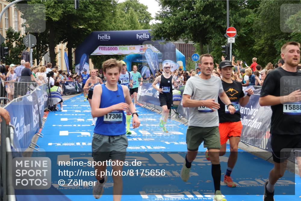 29.06.2025 - hella hamburg halbmarathon Zöllner http://msf.ph/oto/8175656 29.06.2025 10:37:32 Ziel 1290, 2767, 5042, 5791, 6047, 7831, 9017, 9914, 10451, 13372, 15888, 17306, 18159, 18723 meine-sportfotos.de