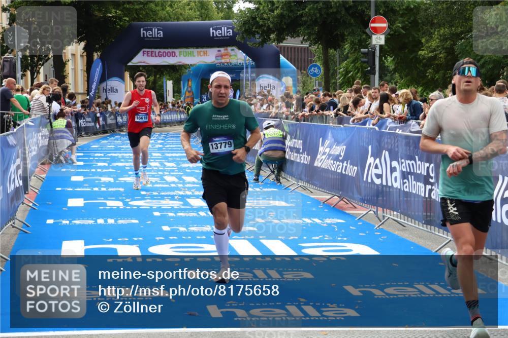 29.06.2025 - hella hamburg halbmarathon Zöllner http://msf.ph/oto/8175658 29.06.2025 10:26:11 Ziel 13779, 16615, 17003 meine-sportfotos.de