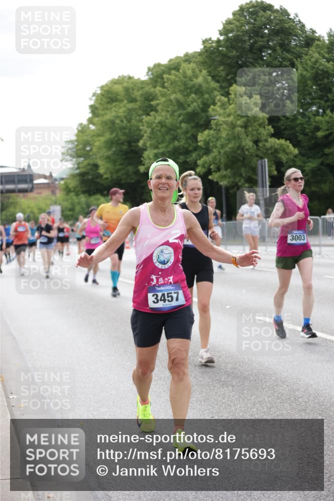 29.06.2025 - hella hamburg halbmarathon Jannik Wohlers http://msf.ph/oto/8175693 29.06.2025 10:22:23 Lombardsbrücke 1029, 2294, 2479, 2766, 3003, 3600, 3601, 5223, 5343, 5629, 5798, 7188, 7190, 7266, 7276, 7529, 7925, 8355, 9256, 9392, 10086, 10826, 10902, 11665, 12190, 12592, 13921, 14525, 14633, 14801, 15469, 15870, 16618, 16801 meine-sportfotos.de