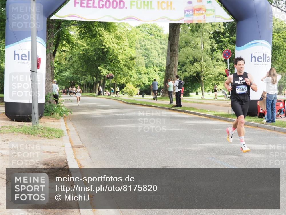 29.06.2025 - hella hamburg halbmarathon MichiJ http://msf.ph/oto/8175820 29.06.2025 10:16:08 Zwischen KM18-KM19 12641, 16615 meine-sportfotos.de