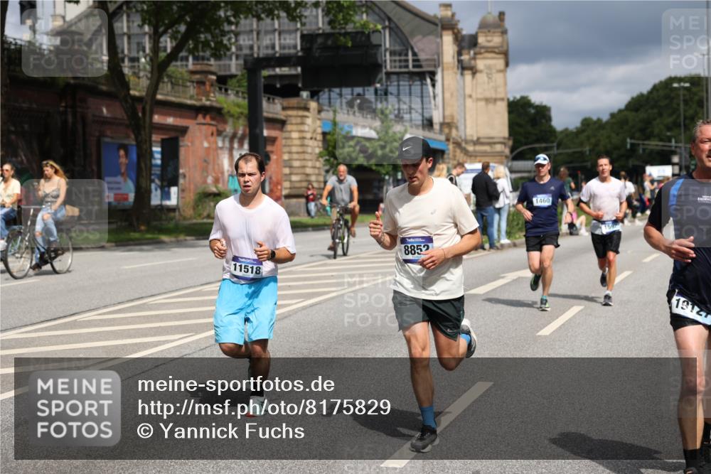 29.06.2025 - hella hamburg halbmarathon Yannick Fuchs http://msf.ph/oto/8175829 29.06.2025 10:41:46 20KM 51, 1460, 1592, 1604, 1613, 1696, 2274, 2284, 2839, 2864, 2869, 2953, 3976, 4093, 4377, 4528, 5022, 5650, 5889, 6009, 6134, 6168, 6716, 7962, 8693, 8852, 10122, 10969, 10988, 11021, 11283, 11518, 12679, 12706, 12724, 12870, 13223, 13672, 14730, 15350, 15451, 15478, 15479, 15923, 15973, 17172, 17229, 17451, 17743, 17846, 17915, 17979, 18104, 18856, 19127 meine-sportfotos.de
