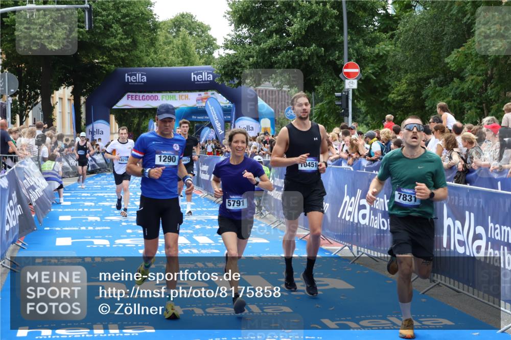 29.06.2025 - hella hamburg halbmarathon Zöllner http://msf.ph/oto/8175858 29.06.2025 10:37:40 Ziel 1290, 5791, 7831, 10451, 10922, 11106, 14934, 18193, 18216 meine-sportfotos.de