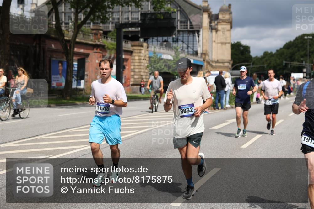 29.06.2025 - hella hamburg halbmarathon Yannick Fuchs http://msf.ph/oto/8175875 29.06.2025 10:41:46 20KM 51, 1460, 1592, 1604, 1613, 1696, 2274, 2284, 2839, 2864, 2869, 2953, 3976, 4093, 4377, 4528, 5022, 5650, 5889, 6009, 6134, 6168, 6716, 7962, 8693, 8852, 10122, 10969, 10988, 11021, 11283, 11518, 12679, 12706, 12724, 12870, 13223, 13672, 14730, 15350, 15451, 15478, 15479, 15923, 15973, 17172, 17229, 17451, 17743, 17846, 17915, 17979, 18104, 18856, 19127 meine-sportfotos.de