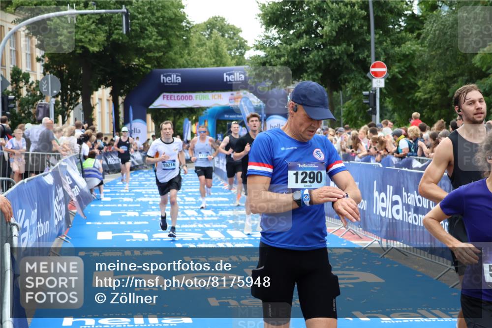 29.06.2025 - hella hamburg halbmarathon Zöllner http://msf.ph/oto/8175948 29.06.2025 10:37:41 Ziel 1290, 1505, 5791, 10451, 10922, 11106, 14934, 18193, 18216 meine-sportfotos.de