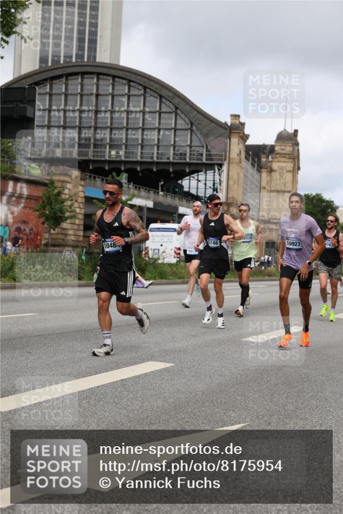29.06.2025 - hella hamburg halbmarathon Yannick Fuchs http://msf.ph/oto/8175954 29.06.2025 10:27:15 20KM 1407, 1707, 1894, 3935, 5070, 5746, 6358, 7845, 7965, 8883, 9047, 10484, 10876, 10927, 11150, 11169, 11370, 11929, 14293, 15826, 16065, 16505, 16957, 18135, 18562, 18563 meine-sportfotos.de