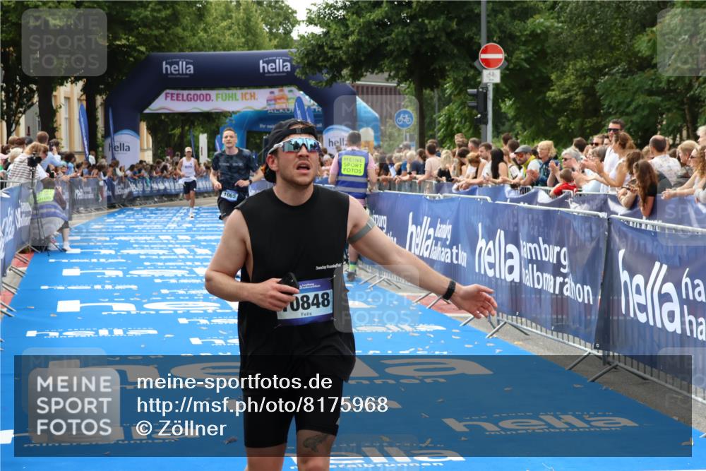 29.06.2025 - hella hamburg halbmarathon Zöllner http://msf.ph/oto/8175968 29.06.2025 10:26:50 Ziel 1065, 5344, 10848 meine-sportfotos.de