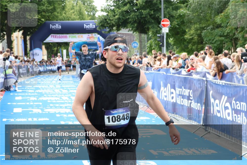 29.06.2025 - hella hamburg halbmarathon Zöllner http://msf.ph/oto/8175978 29.06.2025 10:26:50 Ziel 1065, 5344, 10848 meine-sportfotos.de