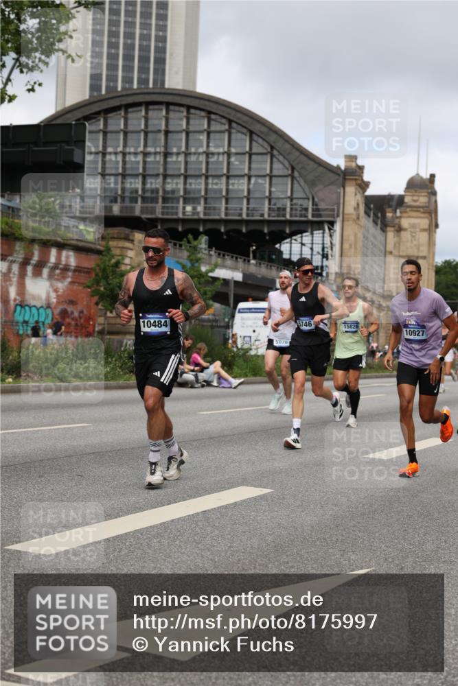 29.06.2025 - hella hamburg halbmarathon Yannick Fuchs http://msf.ph/oto/8175997 29.06.2025 10:27:15 20KM 1407, 1707, 1894, 3935, 5070, 5746, 6358, 7845, 7965, 8883, 9047, 10484, 10876, 10927, 11150, 11169, 11370, 11929, 14293, 15826, 16065, 16505, 16957, 18135, 18562, 18563 meine-sportfotos.de