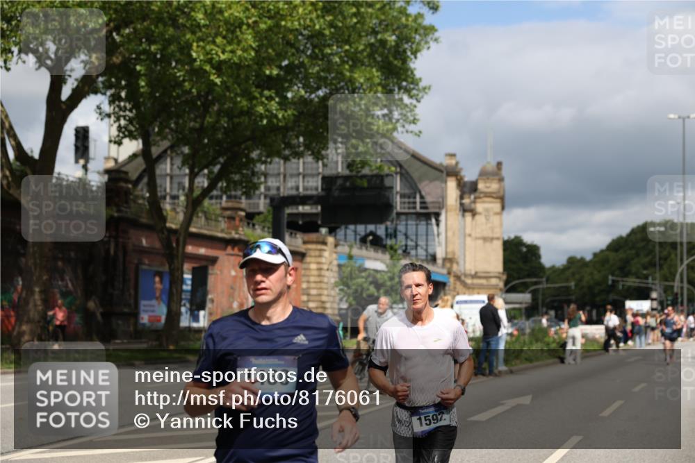 29.06.2025 - hella hamburg halbmarathon Yannick Fuchs http://msf.ph/oto/8176061 29.06.2025 10:41:48 20KM 51, 1460, 1592, 1604, 1613, 1696, 2274, 2284, 2839, 2864, 2869, 2953, 3976, 4093, 4377, 4528, 5022, 5650, 5889, 6009, 6134, 6168, 6716, 7962, 8693, 8852, 10122, 10969, 10988, 11021, 11283, 11518, 12679, 12706, 12724, 12870, 13223, 13672, 14730, 15350, 15451, 15478, 15479, 15923, 15973, 17172, 17229, 17451, 17743, 17846, 17905, 17915, 17979, 18104, 18758, 18856, 19127 meine-sportfotos.de
