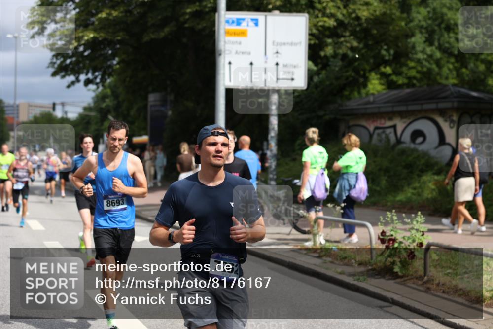 29.06.2025 - hella hamburg halbmarathon Yannick Fuchs http://msf.ph/oto/8176167 29.06.2025 10:41:50 20KM 51, 1460, 1592, 1604, 1613, 1696, 2284, 2839, 2864, 2869, 2953, 3976, 4093, 4377, 4528, 5022, 5650, 6009, 6134, 6168, 6716, 7962, 8693, 8852, 9626, 10969, 10988, 11021, 11283, 11518, 12679, 12685, 12706, 12724, 12870, 13223, 13672, 14618, 14619, 14730, 15333, 15350, 15451, 15478, 15479, 15973, 17172, 17229, 17451, 17743, 17846, 17905, 17915, 17979, 18104, 18758, 18856, 18922, 18974, 19127, 19181 meine-sportfotos.de