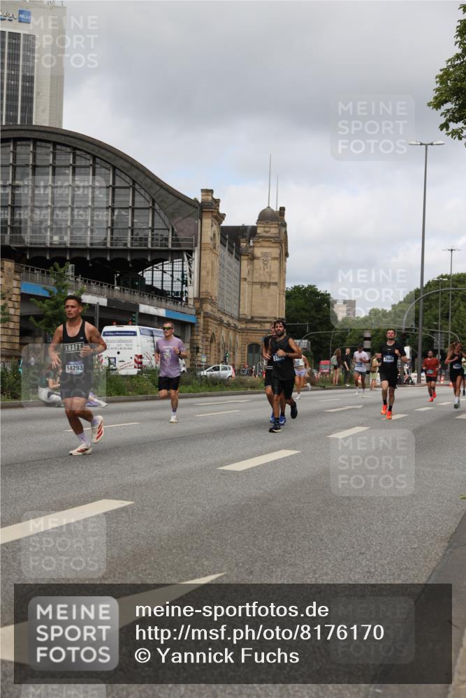 29.06.2025 - hella hamburg halbmarathon Yannick Fuchs http://msf.ph/oto/8176170 29.06.2025 10:27:19 20KM 1407, 1707, 1894, 1990, 5070, 5746, 6358, 7845, 7965, 8883, 9047, 10484, 10876, 10927, 11150, 11169, 11370, 11929, 13199, 14293, 15054, 15826, 16505, 16619, 16957, 18135, 18562, 18563 meine-sportfotos.de
