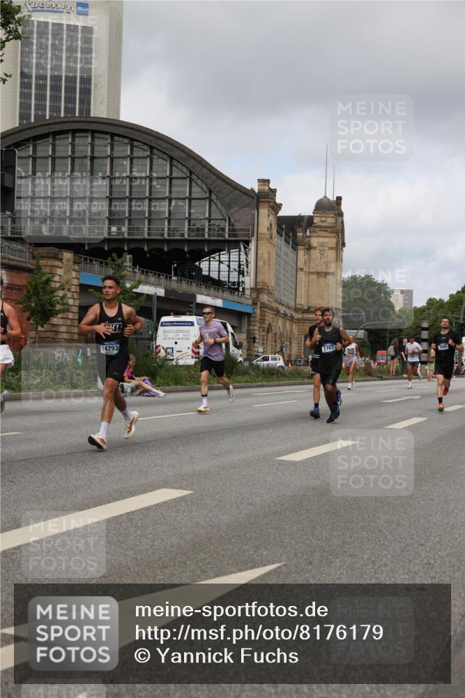 29.06.2025 - hella hamburg halbmarathon Yannick Fuchs http://msf.ph/oto/8176179 29.06.2025 10:27:20 20KM 1407, 1707, 1894, 1990, 5070, 5746, 6358, 7845, 7965, 8062, 8883, 9047, 10484, 10876, 10927, 11150, 11169, 11877, 11929, 13199, 13961, 14293, 15054, 15826, 16425, 16619, 16957, 18135, 18562, 18563 meine-sportfotos.de