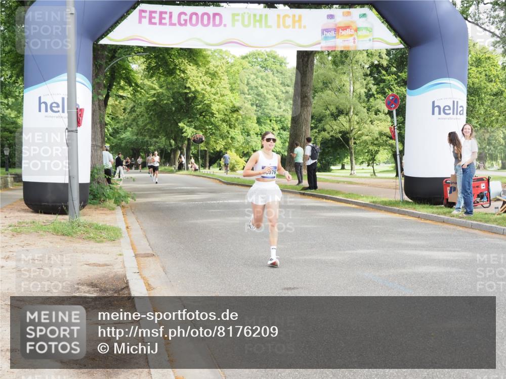 29.06.2025 - hella hamburg halbmarathon MichiJ http://msf.ph/oto/8176209 29.06.2025 10:16:15 Zwischen KM18-KM19 9565 meine-sportfotos.de