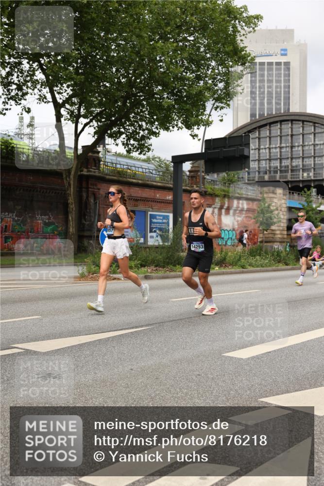 29.06.2025 - hella hamburg halbmarathon Yannick Fuchs http://msf.ph/oto/8176218 29.06.2025 10:27:21 20KM 1407, 1707, 1894, 1990, 5070, 5746, 6358, 7845, 7965, 8062, 8883, 9047, 10484, 10876, 10927, 11150, 11169, 11877, 11929, 13199, 13961, 14293, 15054, 15826, 16425, 16619, 16957, 18135, 18562, 18563 meine-sportfotos.de