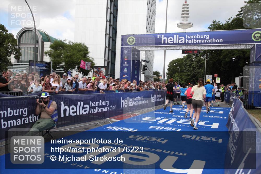 29.06.2025 - hella hamburg halbmarathon Michael Strokosch http://msf.ph/oto/8176223 29.06.2025 11:46:16 Ziel 1230, 2858, 2974, 3808, 7108, 8615, 10123, 10322, 13442, 14043, 14130, 15380, 15732, 15833, 15876, 16953, 19168 meine-sportfotos.de