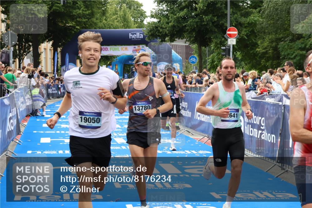 29.06.2025 - hella hamburg halbmarathon Zöllner http://msf.ph/oto/8176234 29.06.2025 10:27:06 Ziel 12641, 13780, 13956, 14828, 15671, 19050 meine-sportfotos.de