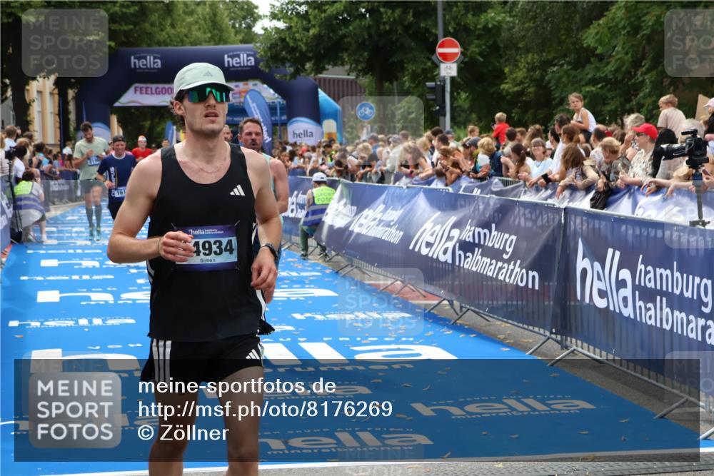 29.06.2025 - hella hamburg halbmarathon Zöllner http://msf.ph/oto/8176269 29.06.2025 10:37:49 Ziel 1505, 1615, 2196, 2404, 9171, 13148, 13595, 18276, 18277 meine-sportfotos.de