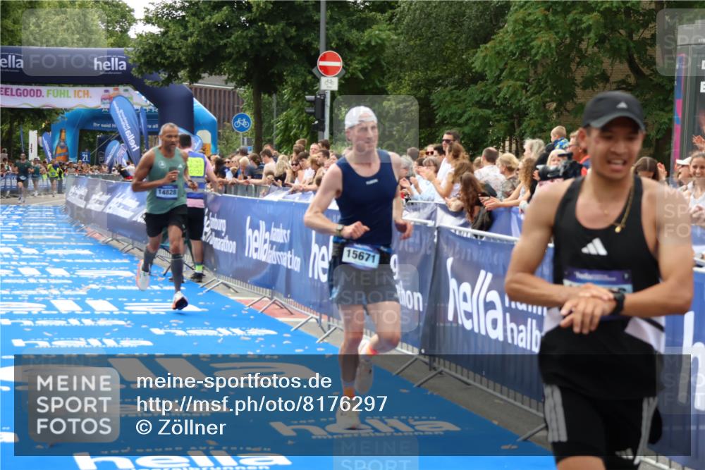 29.06.2025 - hella hamburg halbmarathon Zöllner http://msf.ph/oto/8176297 29.06.2025 10:27:08 Ziel 13956, 14828, 15671 meine-sportfotos.de