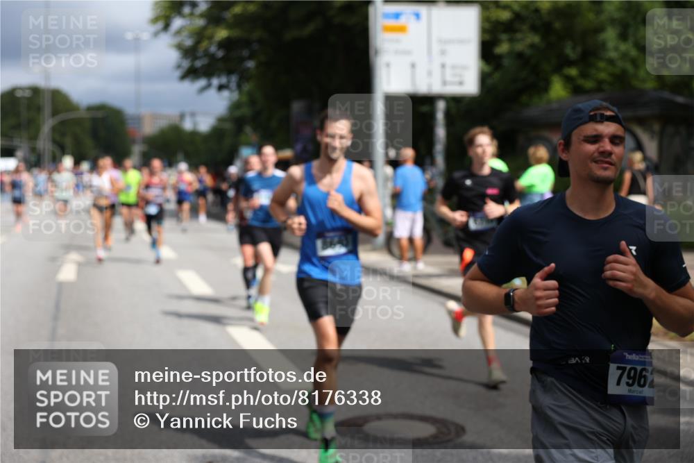29.06.2025 - hella hamburg halbmarathon Yannick Fuchs http://msf.ph/oto/8176338 29.06.2025 10:41:51 20KM 51, 1460, 1592, 1604, 1613, 1696, 2284, 2839, 2864, 2869, 2953, 3976, 4093, 4377, 4528, 5022, 5650, 6009, 6134, 6168, 6716, 7962, 8693, 8852, 9626, 10969, 10988, 11021, 11283, 11518, 12679, 12685, 12706, 12724, 12870, 13672, 14618, 14619, 14730, 15333, 15350, 15478, 15479, 15973, 17172, 17229, 17451, 17743, 17846, 17905, 17915, 17979, 18104, 18430, 18758, 18856, 18922, 18974, 19127, 19181 meine-sportfotos.de