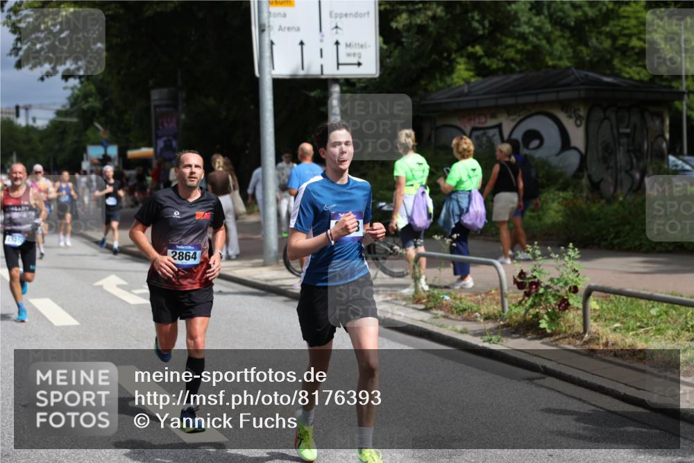 29.06.2025 - hella hamburg halbmarathon Yannick Fuchs http://msf.ph/oto/8176393 29.06.2025 10:41:52 20KM 51, 1460, 1592, 1604, 1613, 1696, 2284, 2839, 2864, 2869, 2953, 3976, 4093, 4377, 4528, 5022, 6009, 6134, 6168, 6716, 7962, 8234, 8693, 8852, 9544, 9626, 10969, 10988, 11021, 11283, 11518, 12679, 12685, 12706, 12724, 12870, 13672, 14618, 14619, 14730, 15333, 15350, 15478, 15479, 15973, 17172, 17229, 17451, 17743, 17846, 17905, 17915, 17979, 18104, 18430, 18758, 18856, 18922, 18974, 19127, 19181 meine-sportfotos.de