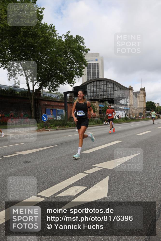 29.06.2025 - hella hamburg halbmarathon Yannick Fuchs http://msf.ph/oto/8176396 29.06.2025 10:27:26 20KM 1707, 1990, 5070, 5746, 6358, 7845, 7965, 8062, 8883, 9047, 10484, 10876, 11150, 11169, 11745, 11877, 11929, 13199, 13686, 13961, 14276, 14293, 15054, 15826, 16425, 16619, 16957, 18135, 18562, 18563 meine-sportfotos.de
