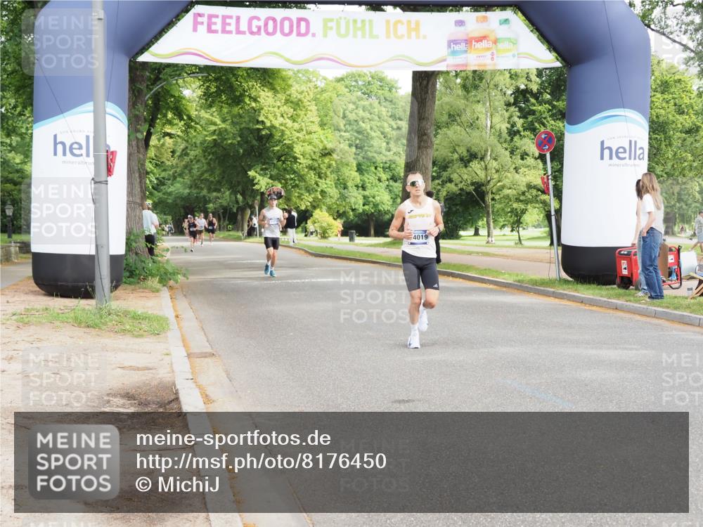 29.06.2025 - hella hamburg halbmarathon MichiJ http://msf.ph/oto/8176450 29.06.2025 10:16:23 Zwischen KM18-KM19 19076 meine-sportfotos.de
