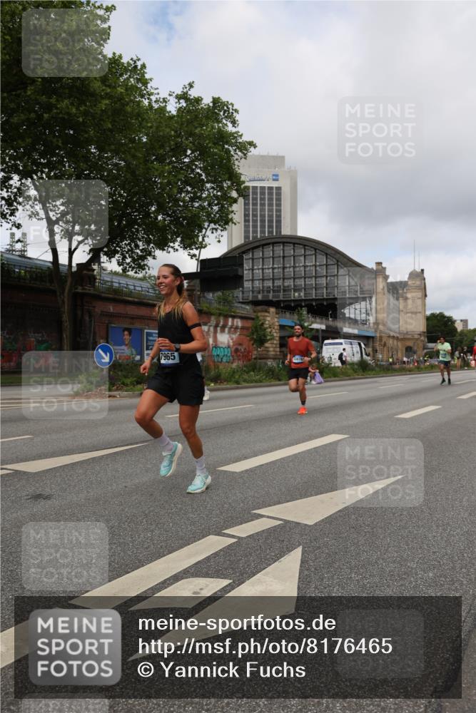 29.06.2025 - hella hamburg halbmarathon Yannick Fuchs http://msf.ph/oto/8176465 29.06.2025 10:27:26 20KM 1707, 1990, 5070, 5746, 6358, 7845, 7965, 8062, 8883, 9047, 10484, 10876, 11150, 11169, 11745, 11877, 11929, 13199, 13686, 13961, 14276, 14293, 15054, 15826, 16425, 16619, 16957, 18135, 18562, 18563 meine-sportfotos.de
