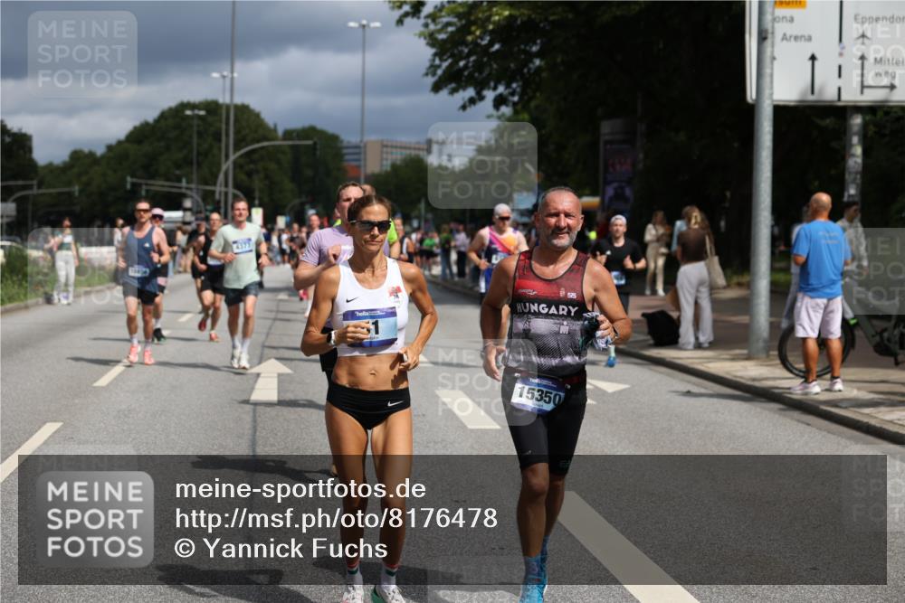 29.06.2025 - hella hamburg halbmarathon Yannick Fuchs http://msf.ph/oto/8176478 29.06.2025 10:41:53 20KM 51, 1460, 1592, 1604, 1613, 1696, 2284, 2839, 2864, 2869, 2953, 3976, 4093, 4377, 4528, 5022, 6009, 6134, 6168, 6716, 7599, 7962, 8234, 8693, 8852, 9544, 9626, 10969, 10988, 11021, 11283, 11518, 12679, 12685, 12706, 12724, 12870, 13672, 14618, 14619, 14730, 15333, 15350, 15478, 15479, 17172, 17451, 17743, 17846, 17905, 17915, 17979, 18104, 18430, 18758, 18856, 18922, 18974, 19127, 19181 meine-sportfotos.de